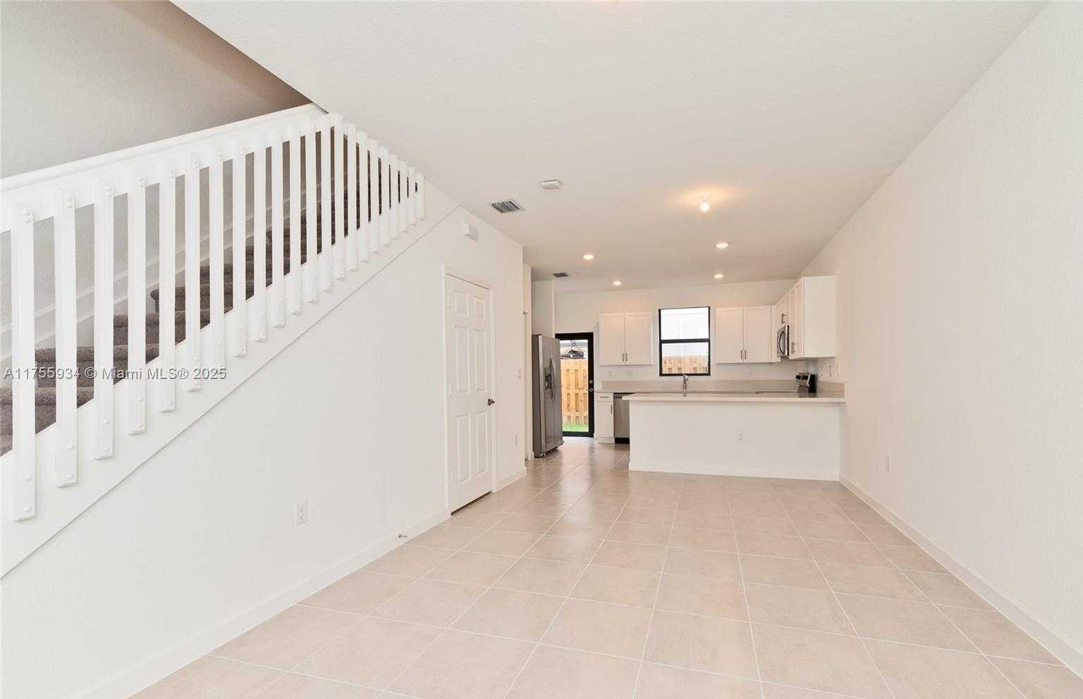 Small Image of 523 SOUTH WEST 19TH TER, Fort Lauderdale Number 14