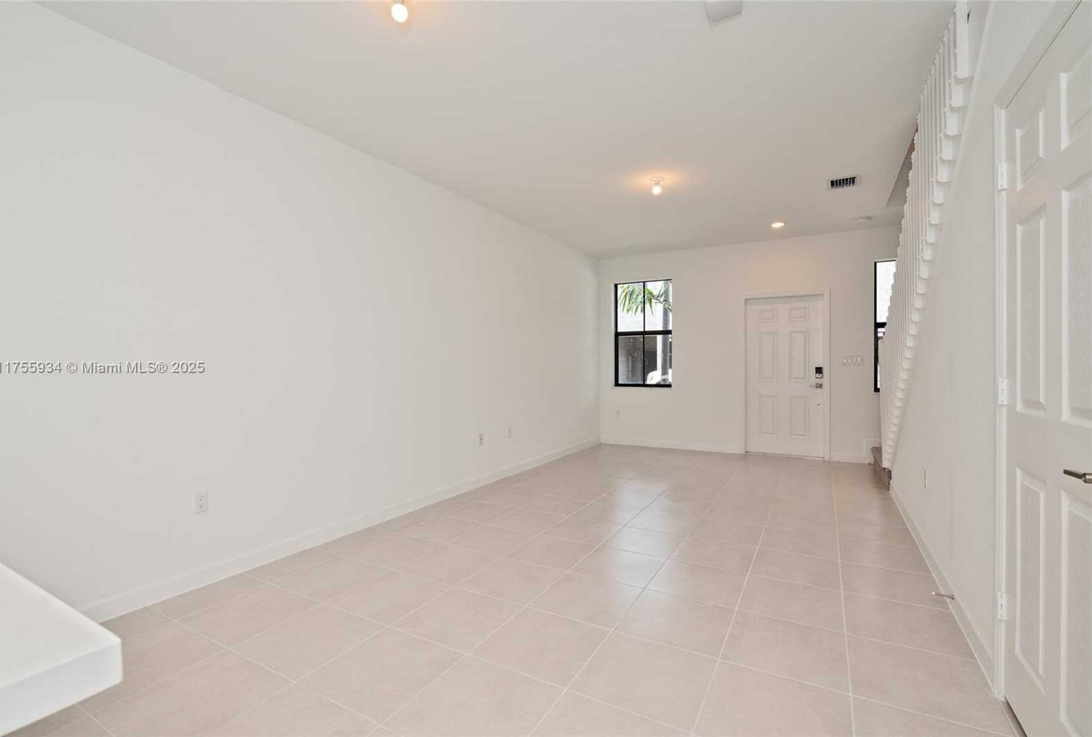 Small Image of 523 SOUTH WEST 19TH TER, Fort Lauderdale Number 16