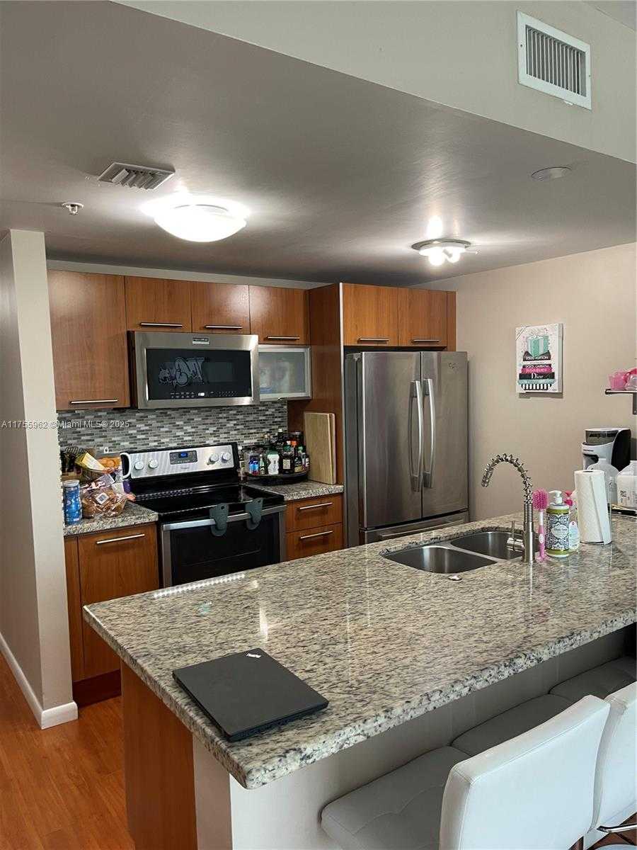 Small Image of 3000 NORTH EAST 188TH ST #706, Aventura Number 5