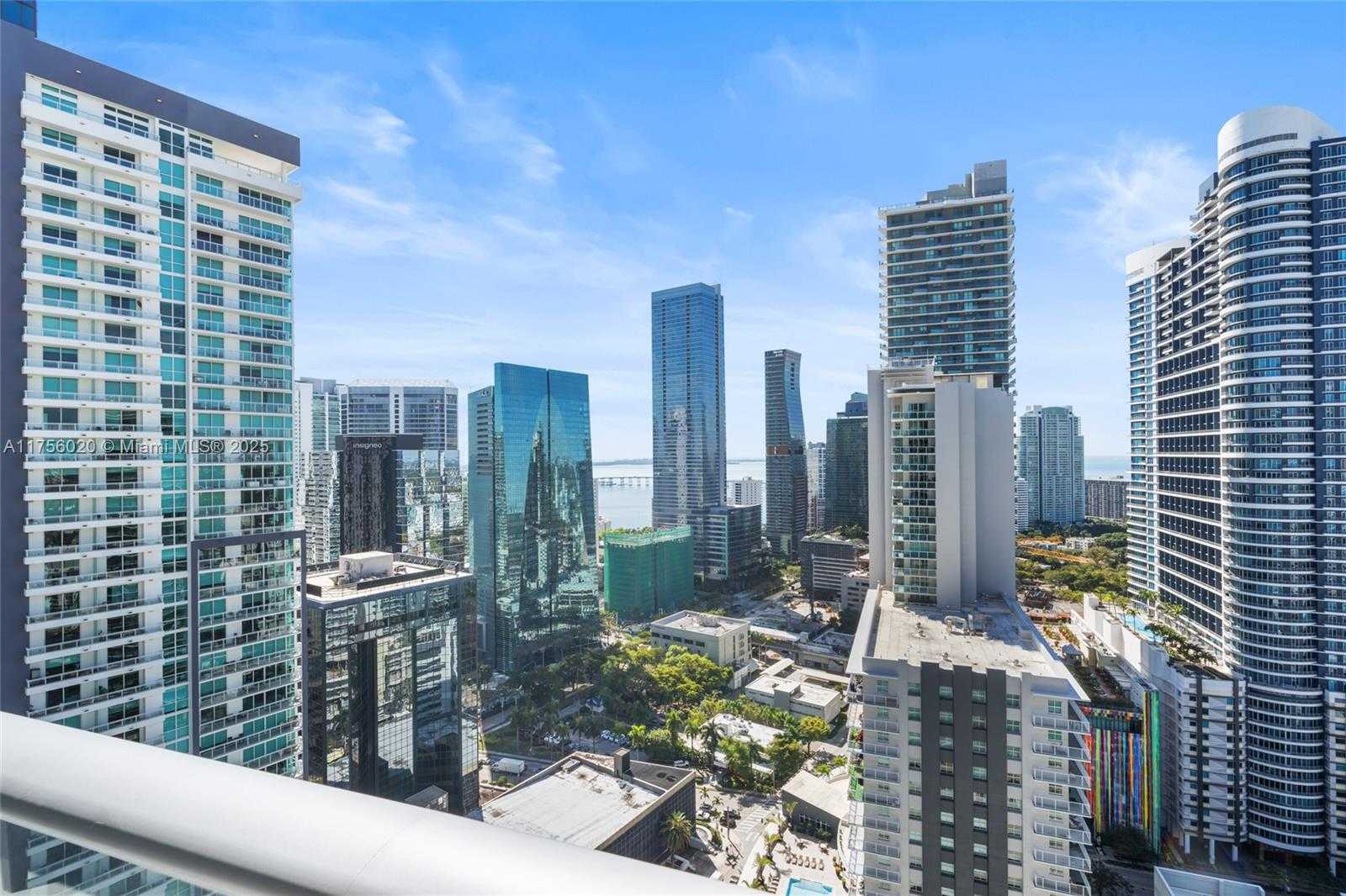 Small Image of 1100 S Miami Ave, Miami, FL 33130, USA Number 13
