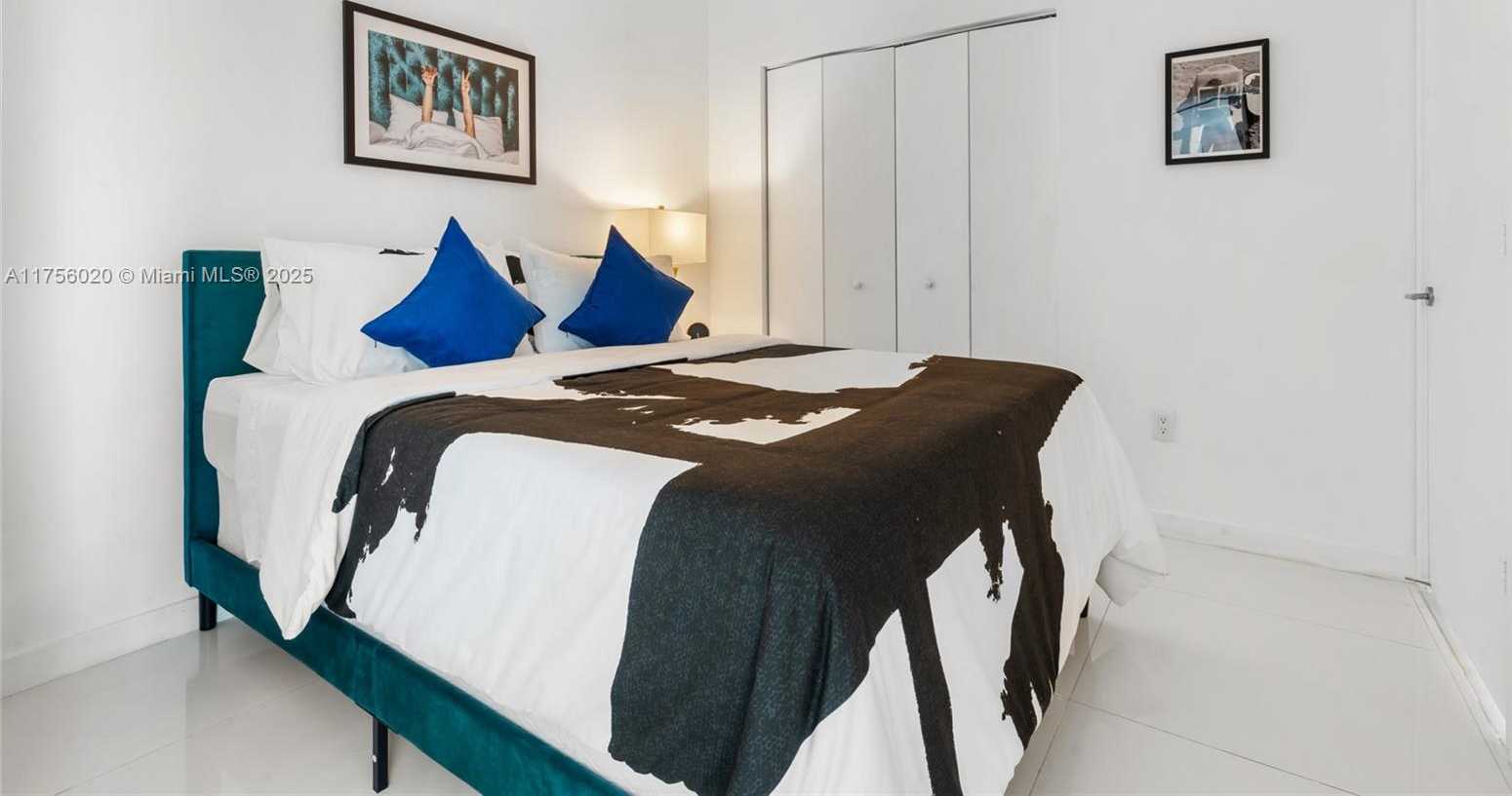 Small Image of 1100 S Miami Ave, Miami, FL 33130, USA Number 19