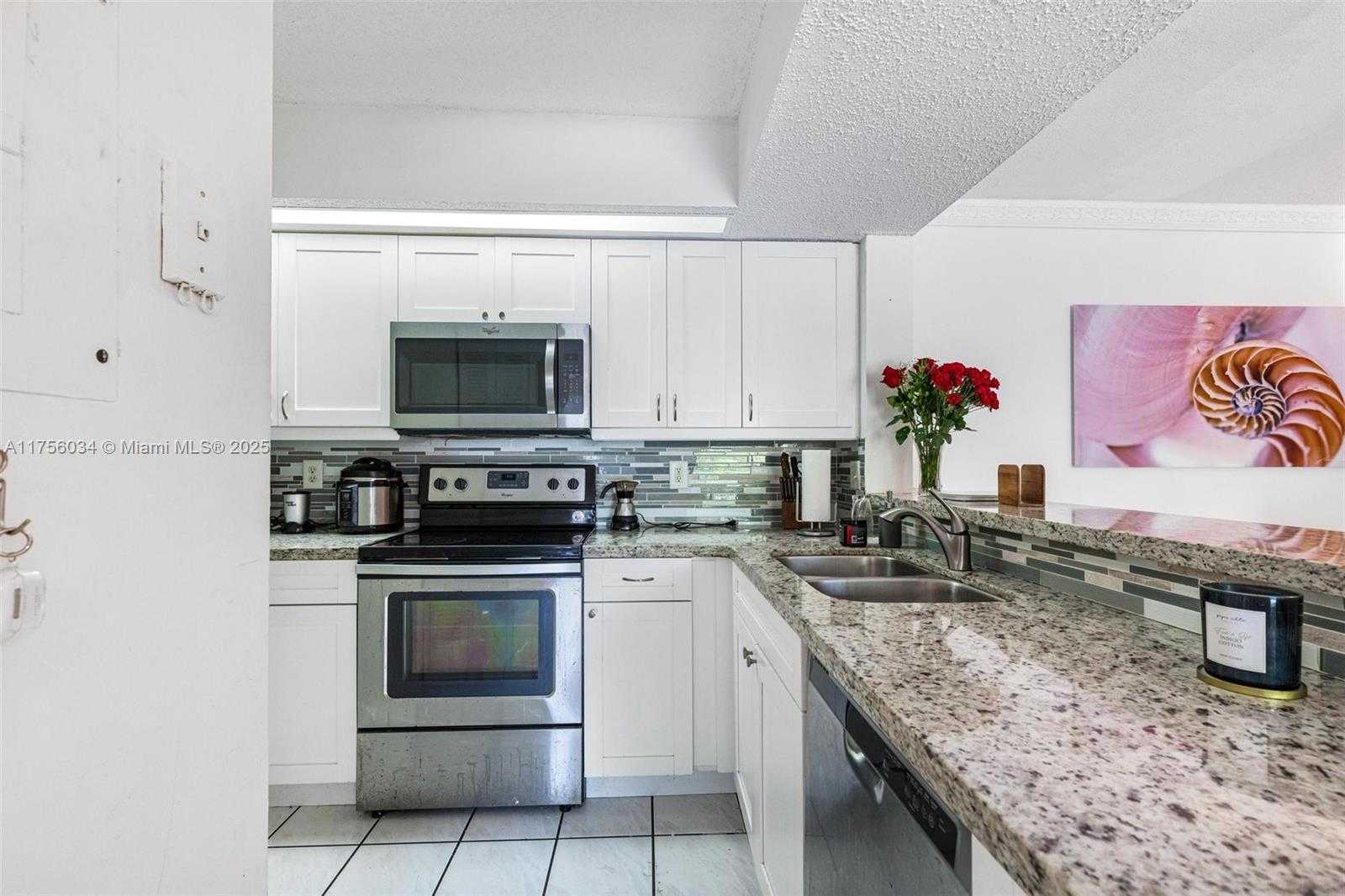 Small Image of 18830 NORTH WEST 57TH AVE #201, Hialeah Number 3