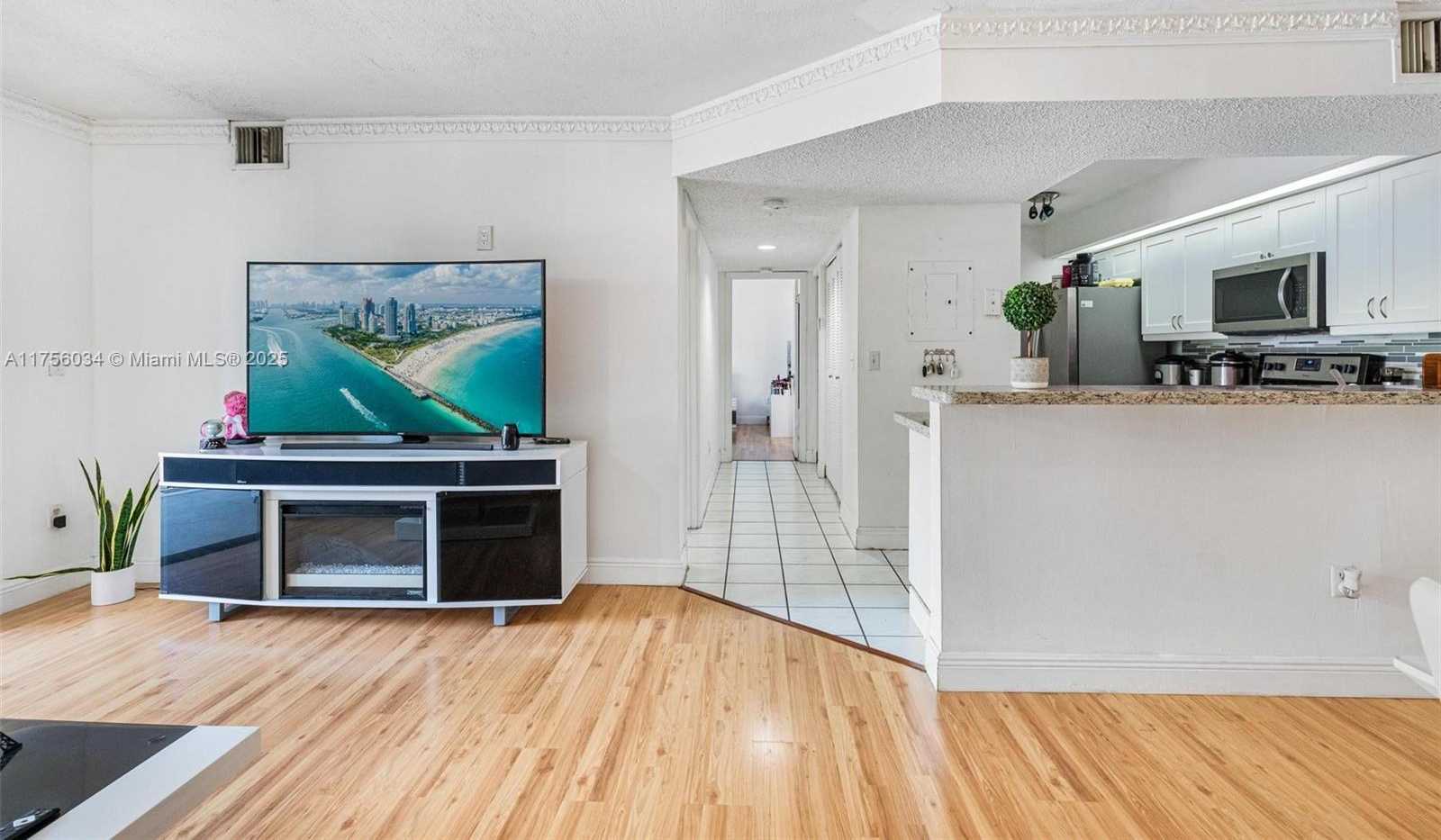 Small Image of 18830 NORTH WEST 57TH AVE #201, Hialeah Number 5