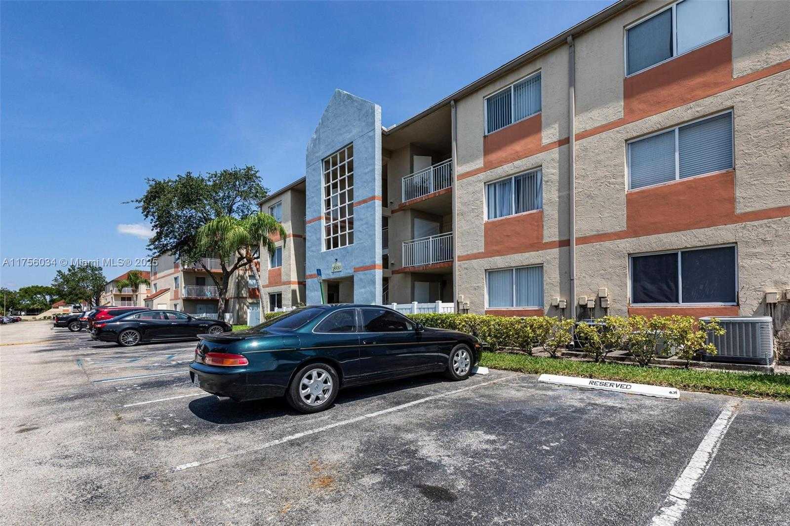 Small Image of 18830 NORTH WEST 57TH AVE #201, Hialeah Number 9