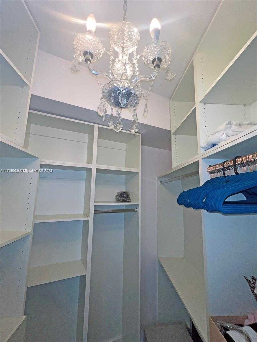 Small Image of 1830 RADIUS DR #1123, Hollywood Number 18