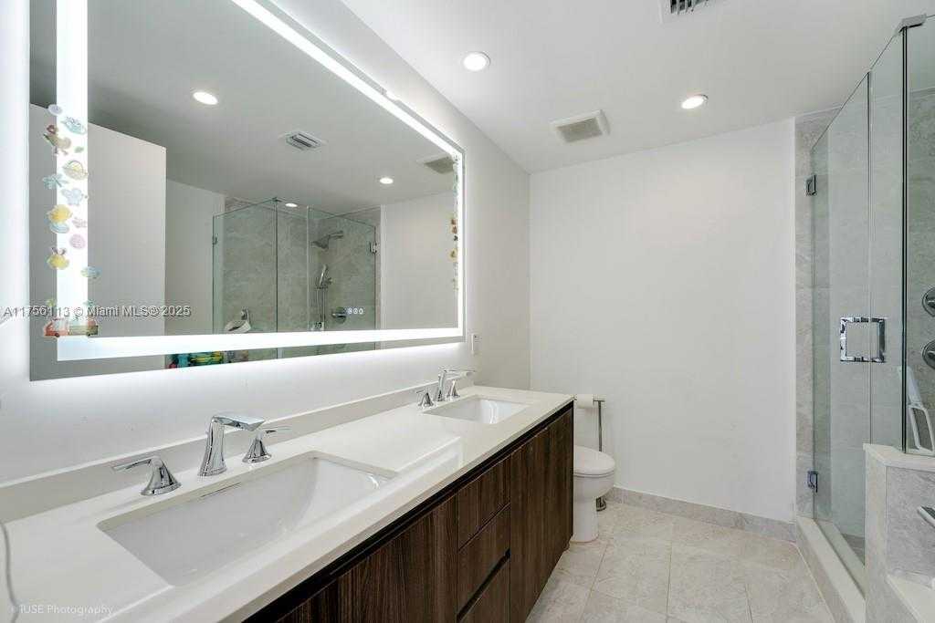 Small Image of 488 NORTH EAST 18TH ST #4904, Miami Number 8