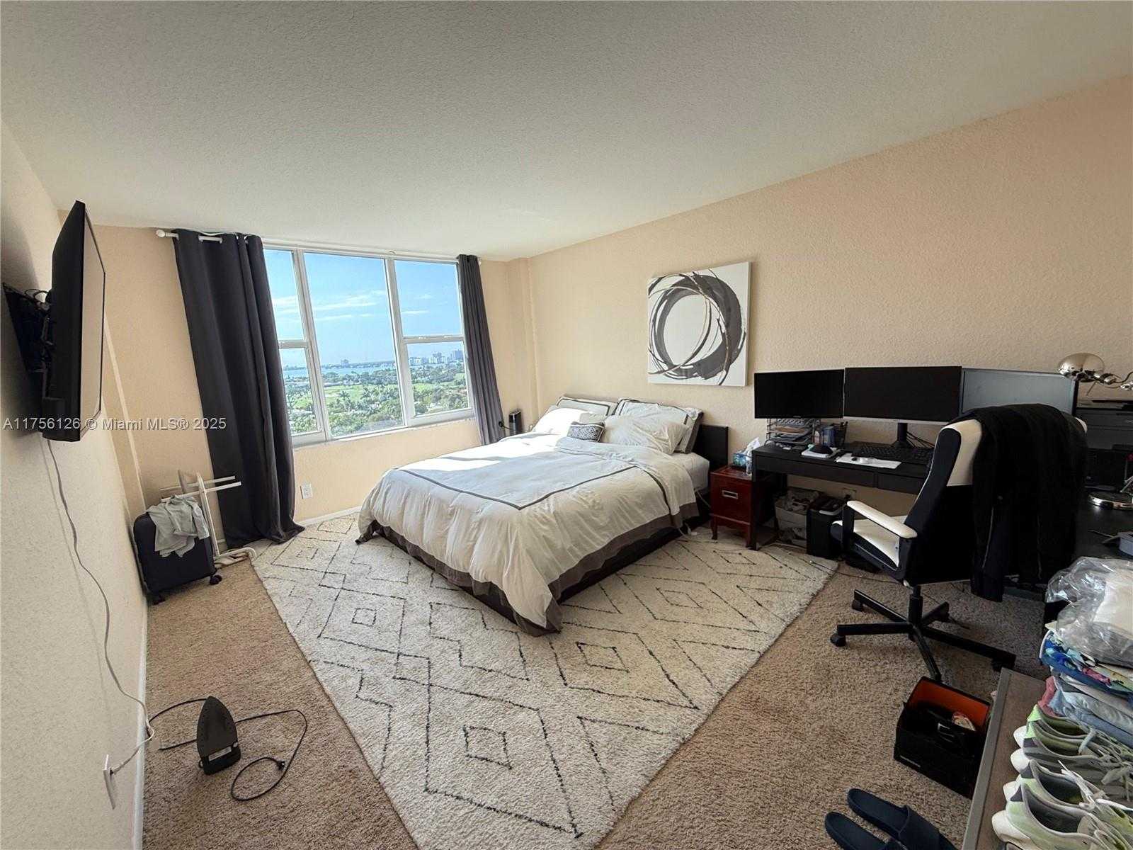 Small Image of 5600 COLLINS AVE #16G, Miami Beach Number 12