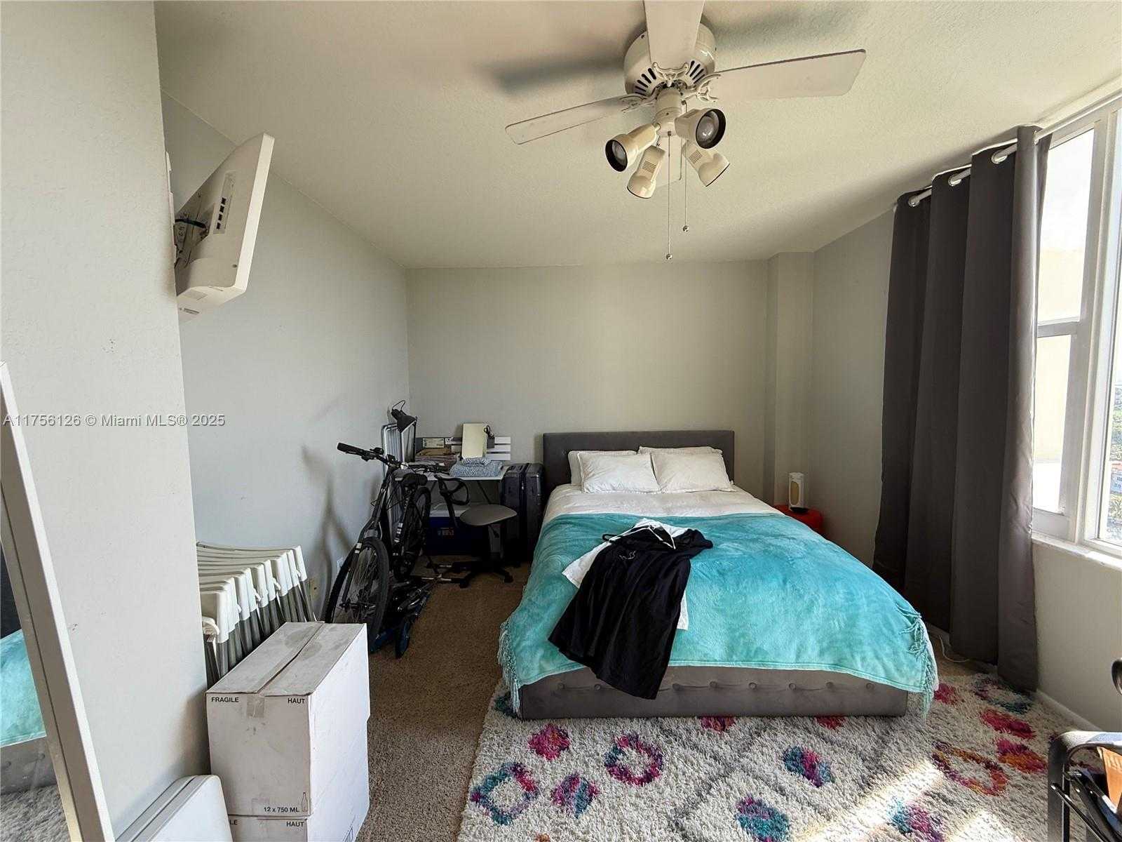 Small Image of 5600 COLLINS AVE #16G, Miami Beach Number 18