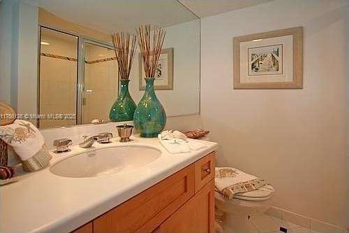 Small Image of 5600 COLLINS AVE #16G, Miami Beach Number 21