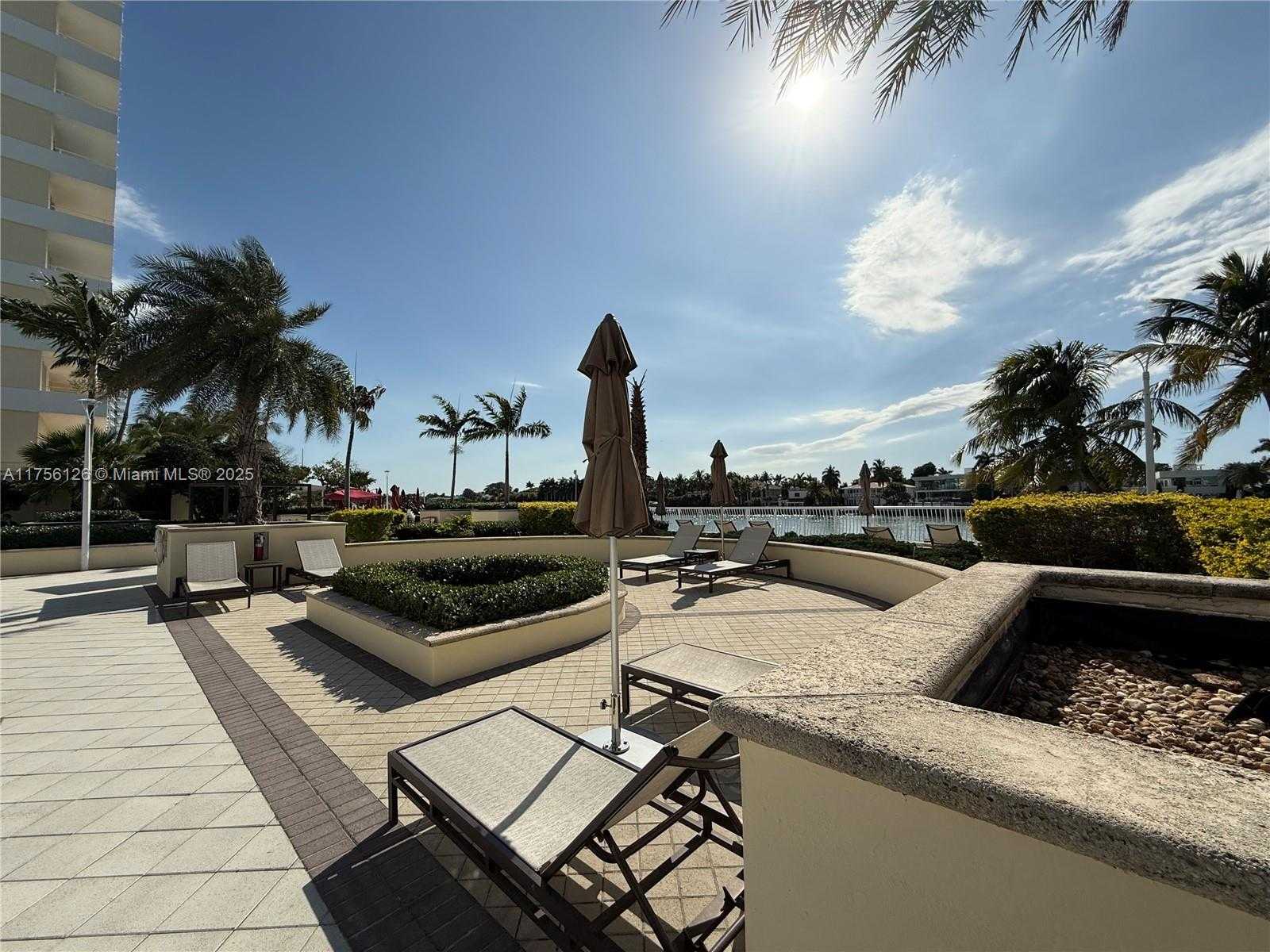 Small Image of 5600 COLLINS AVE #16G, Miami Beach Number 27
