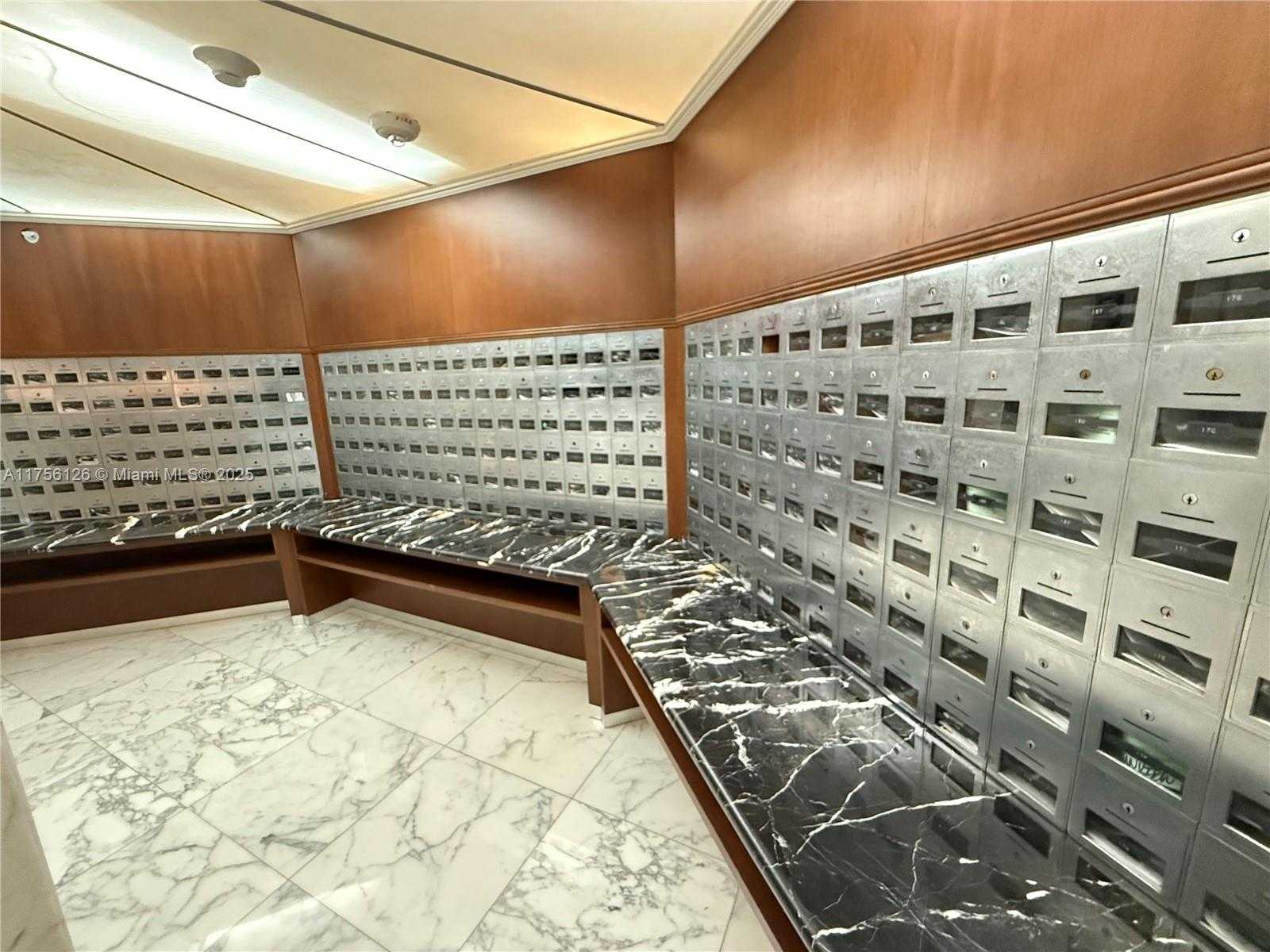 Small Image of 5600 COLLINS AVE #16G, Miami Beach Number 34