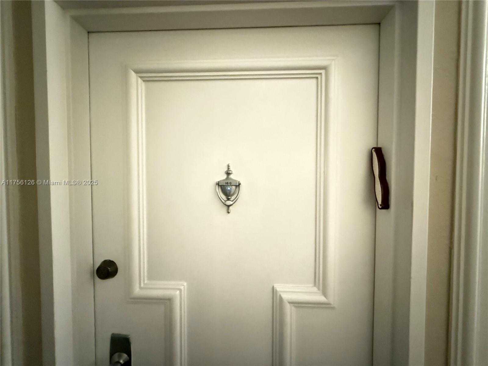 Small Image of 5600 COLLINS AVE #16G, Miami Beach Number 37
