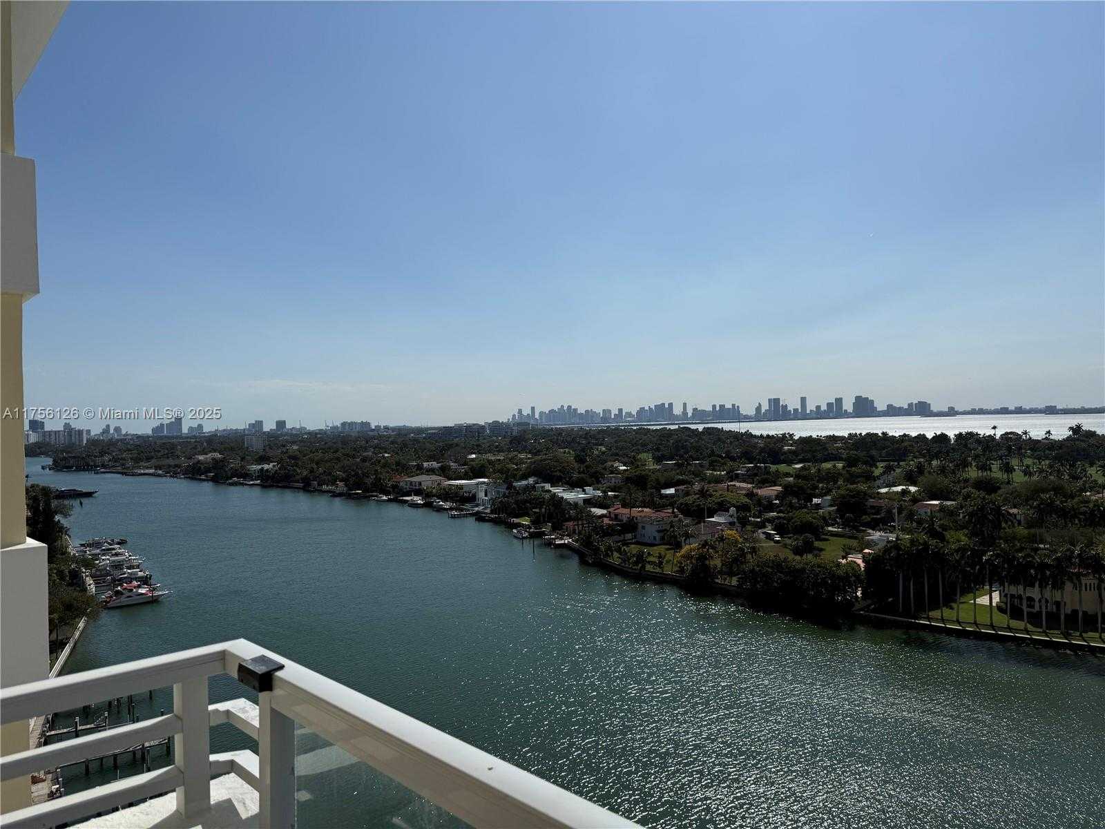 Small Image of 5600 COLLINS AVE #16G, Miami Beach Number 4
