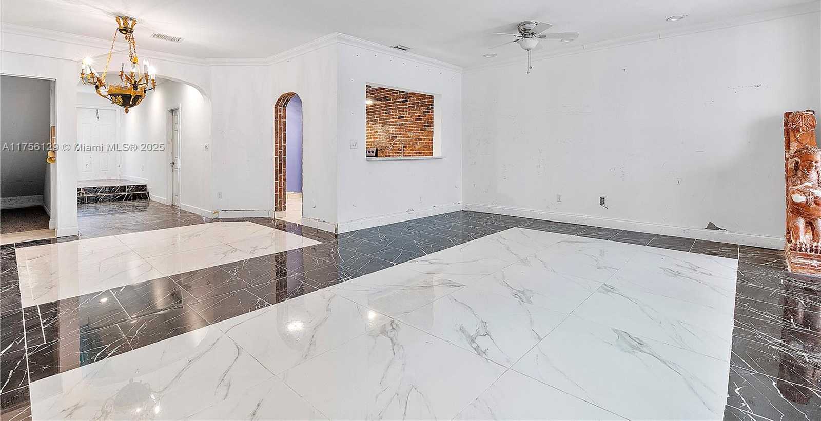 Small Image of 21375 MARINA COVE CIR #14-A, Aventura Number 12