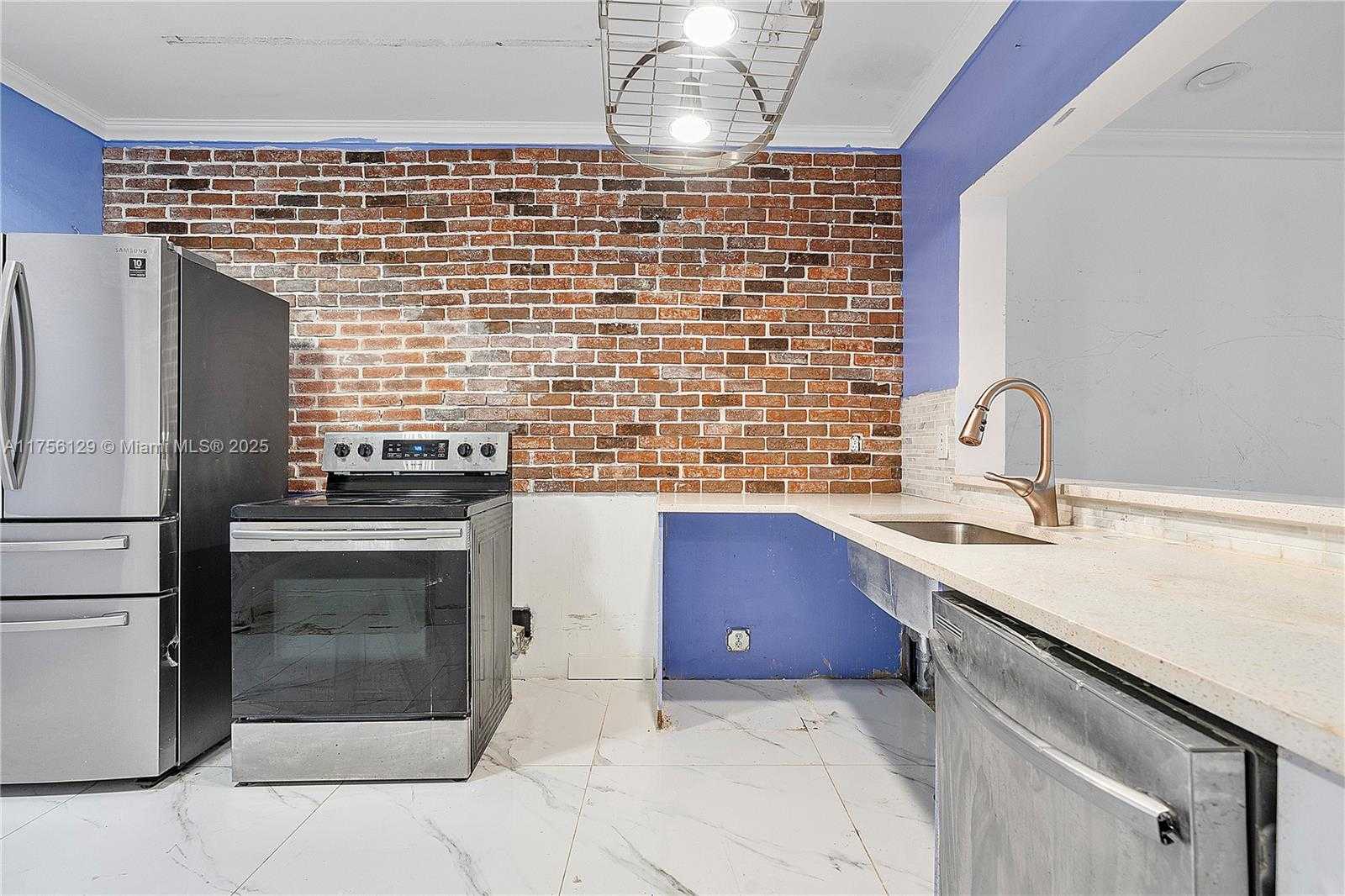Small Image of 21375 MARINA COVE CIR #14-A, Aventura Number 14