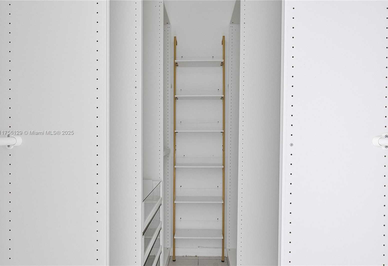 Small Image of 21375 MARINA COVE CIR #14-A, Aventura Number 22