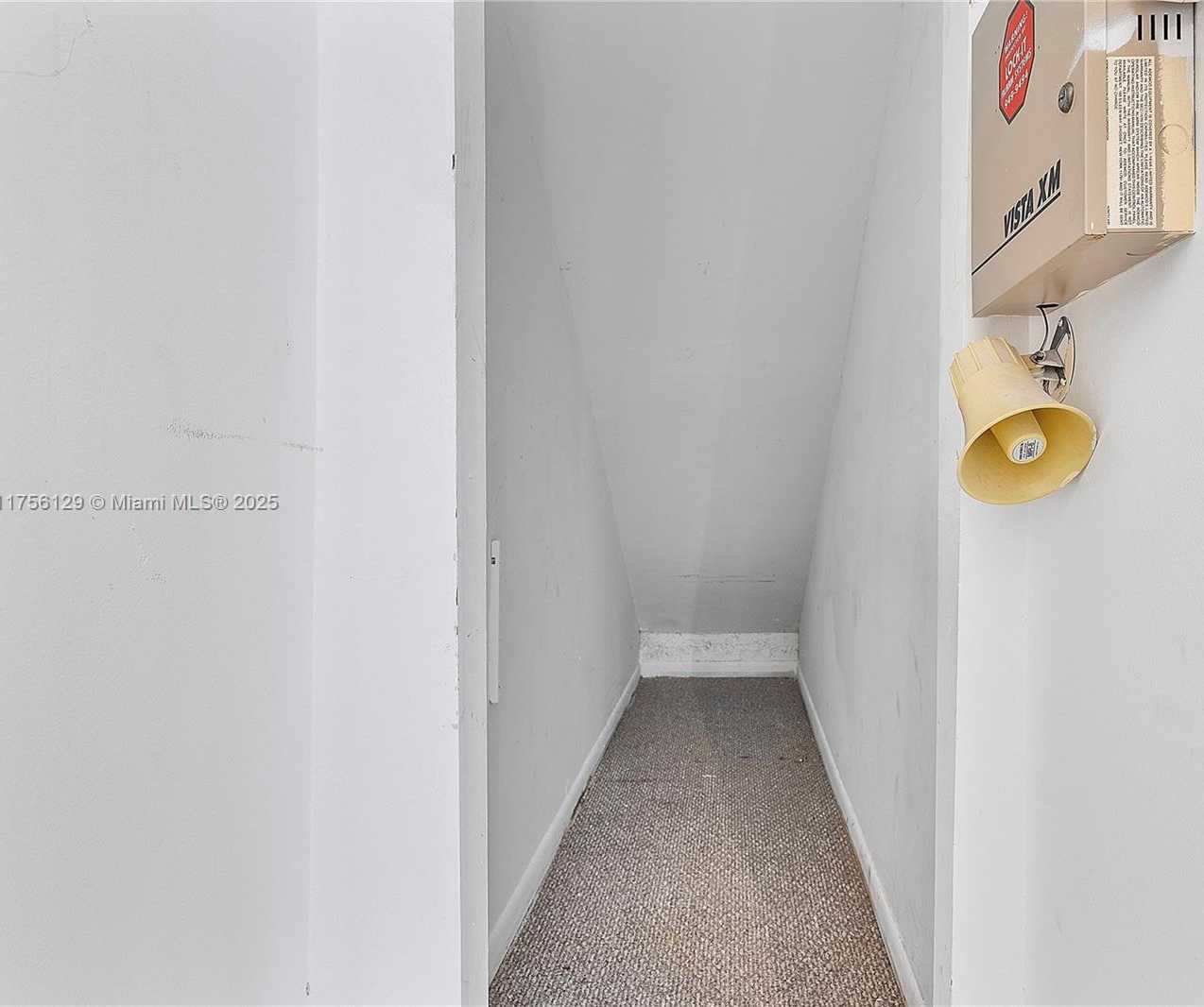 Small Image of 21375 MARINA COVE CIR #14-A, Aventura Number 38