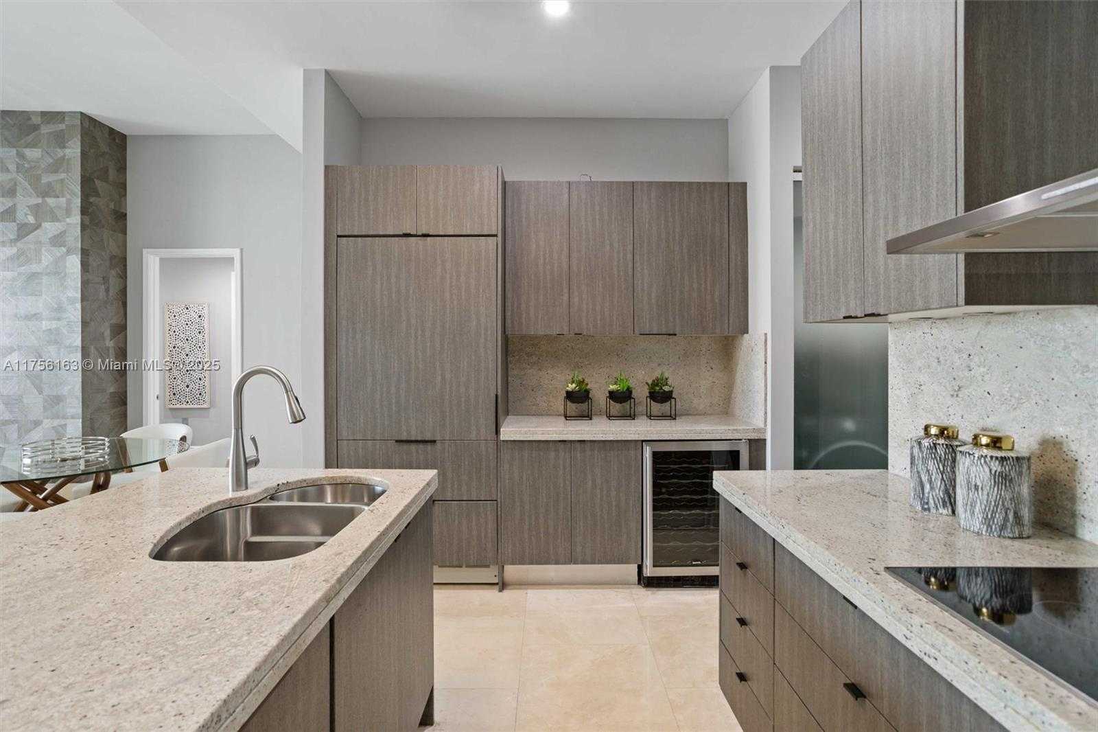 Small Image of 900 BRICKELL KEY BLVD #1502, Miami Number 19