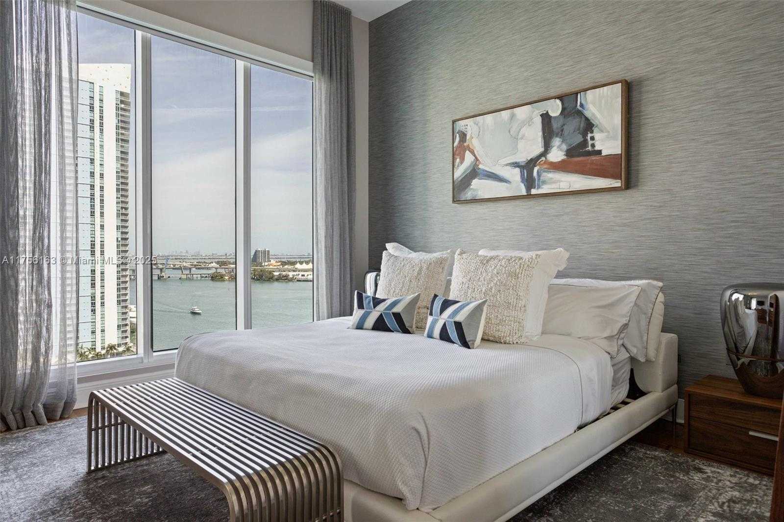 Small Image of 900 BRICKELL KEY BLVD #1502, Miami Number 21