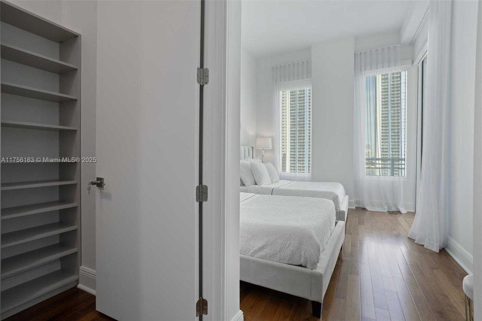 Small Image of 900 BRICKELL KEY BLVD #1502, Miami Number 28