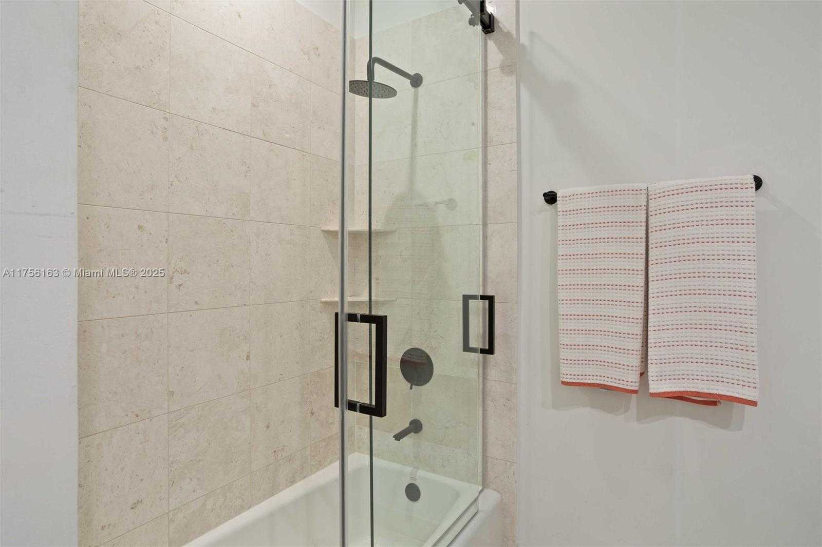Small Image of 900 BRICKELL KEY BLVD #1502, Miami Number 33