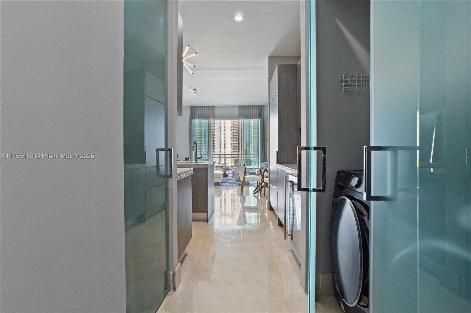 Small Image of 900 BRICKELL KEY BLVD #1502, Miami Number 35