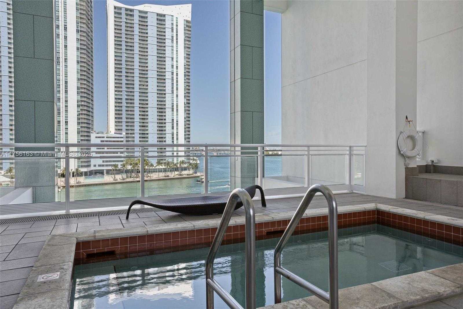 Small Image of 900 BRICKELL KEY BLVD #1502, Miami Number 37