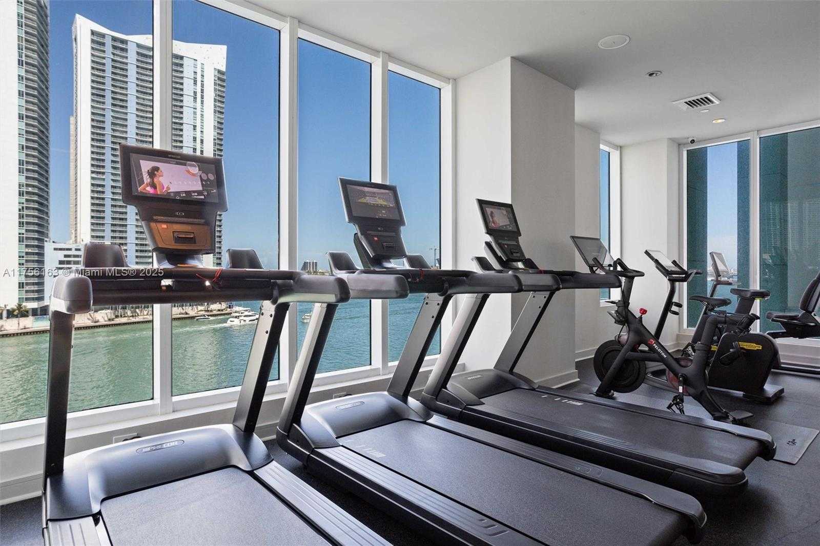 Small Image of 900 BRICKELL KEY BLVD #1502, Miami Number 40