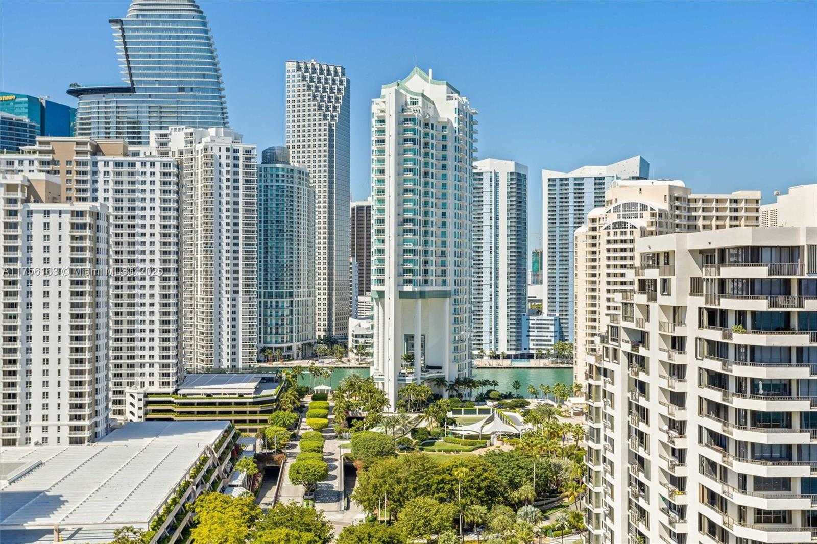 Small Image of 900 BRICKELL KEY BLVD #1502, Miami Number 45