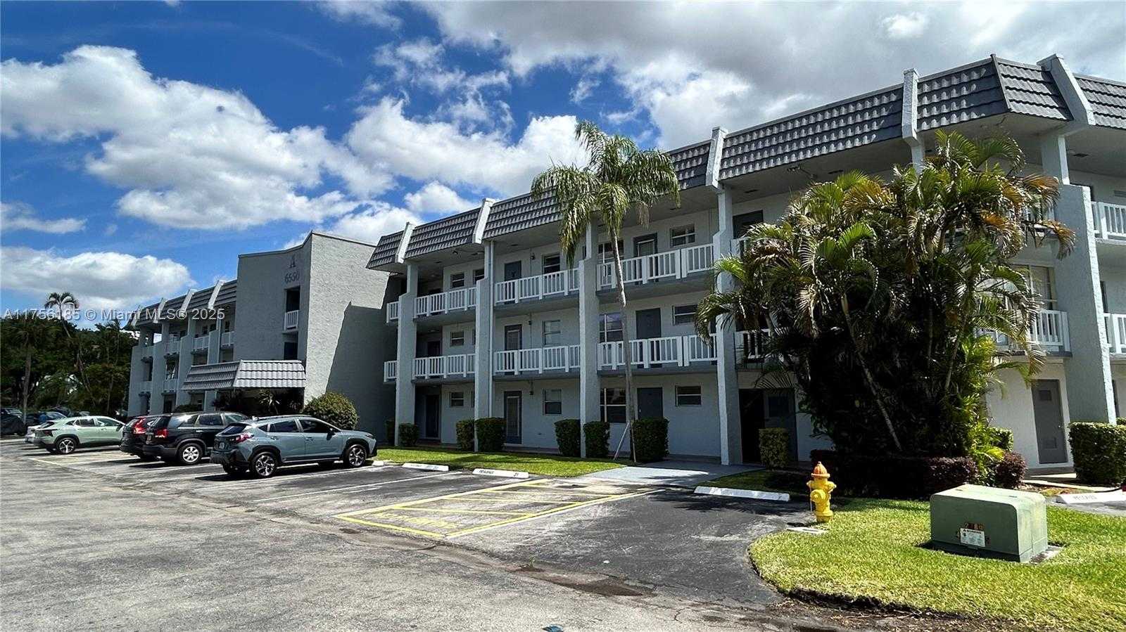 Small Image of 6550 ROYAL PALM BLVD #108, Margate Number 2