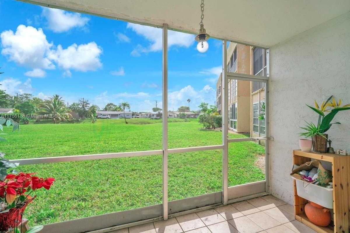 Small Image of 6550 ROYAL PALM BLVD #108, Margate Number 9