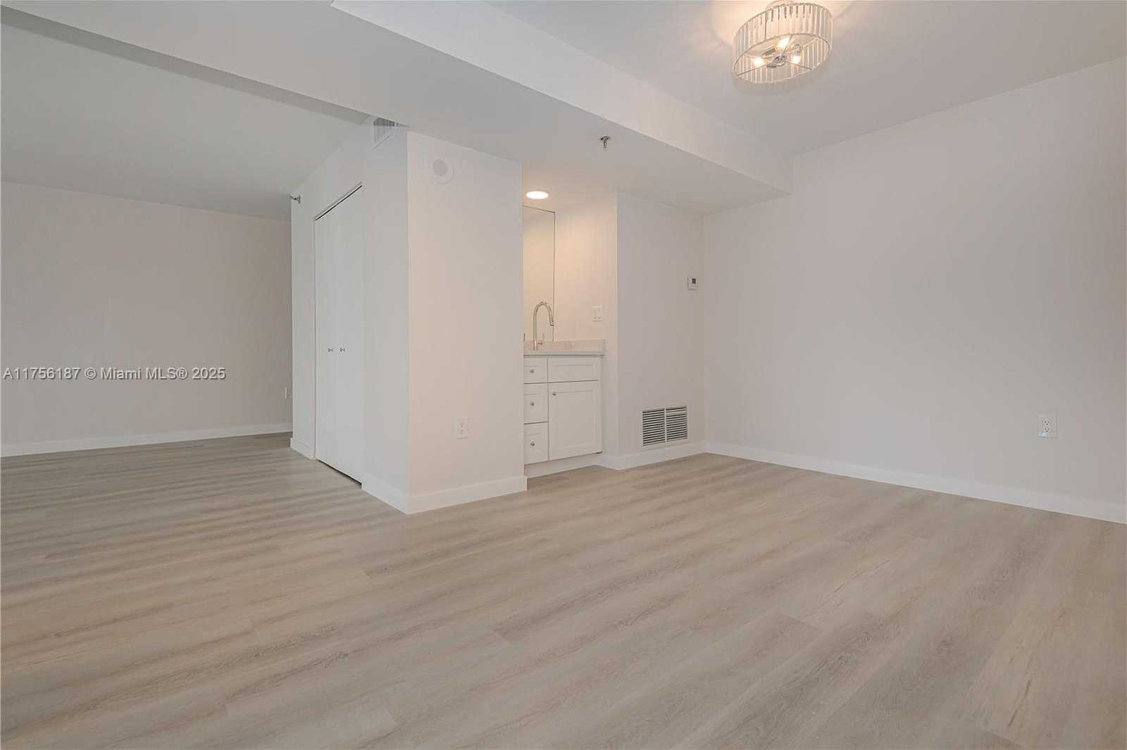 Small Image of 1201 SOUTH OCEAN DR #2509S, Hollywood Number 18