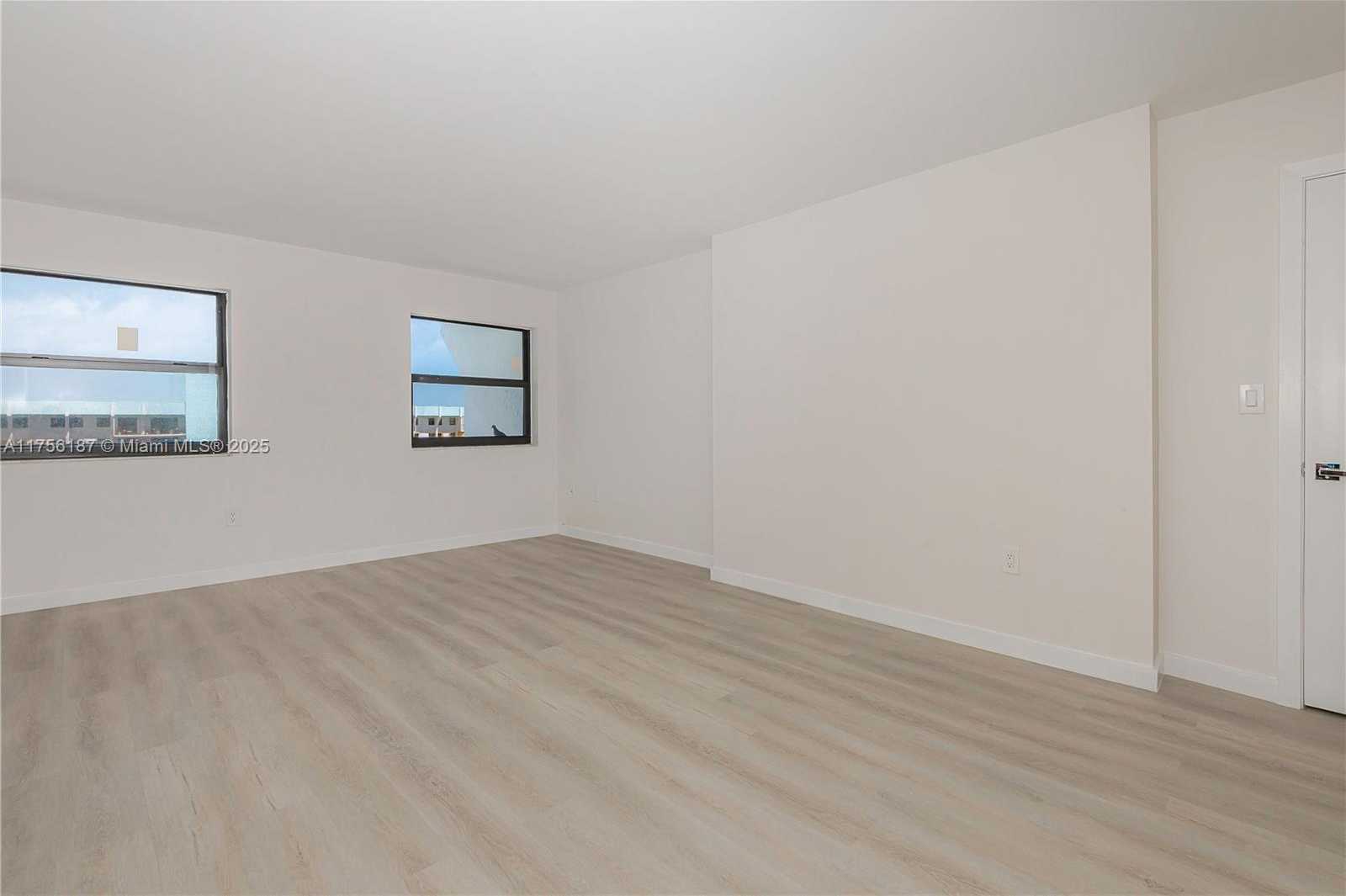 Small Image of 1201 SOUTH OCEAN DR #2509S, Hollywood Number 21