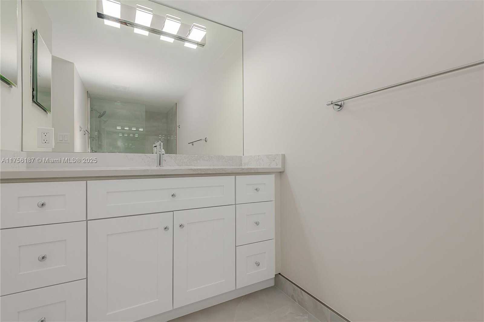 Small Image of 1201 SOUTH OCEAN DR #2509S, Hollywood Number 24