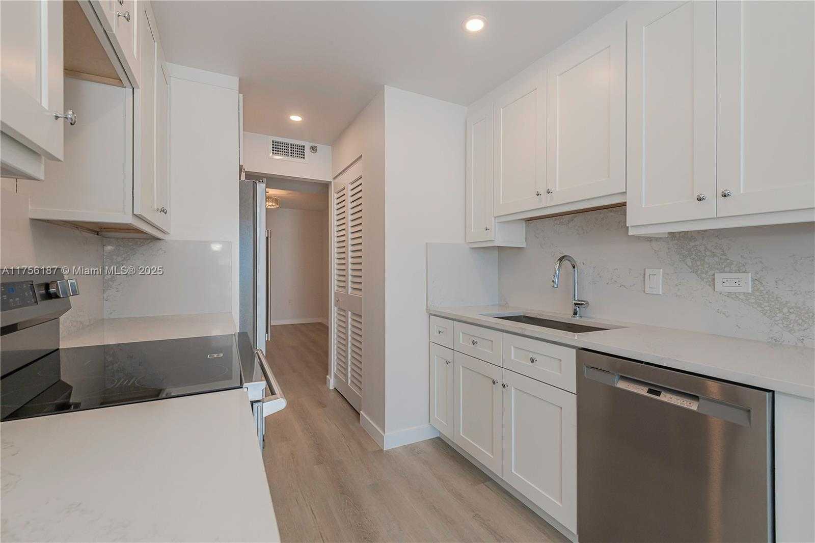 Small Image of 1201 SOUTH OCEAN DR #2509S, Hollywood Number 5