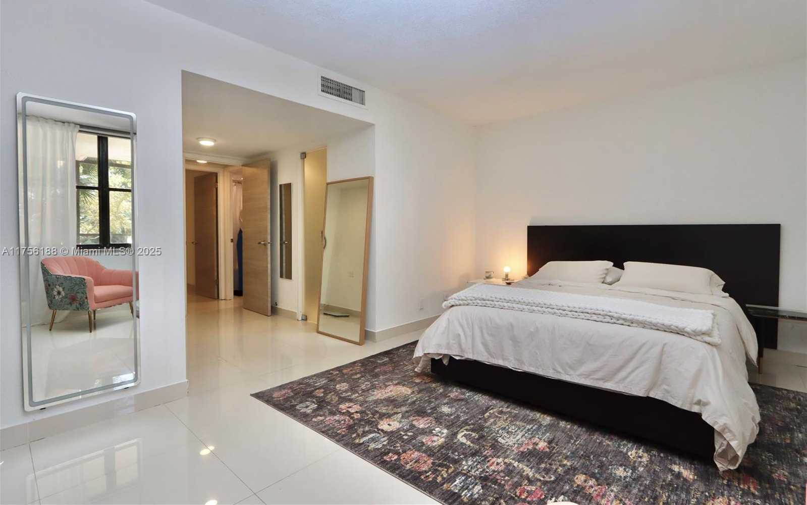 Small Image of 20350 WEST COUNTRY CLUB DR #104-4, Aventura Number 14