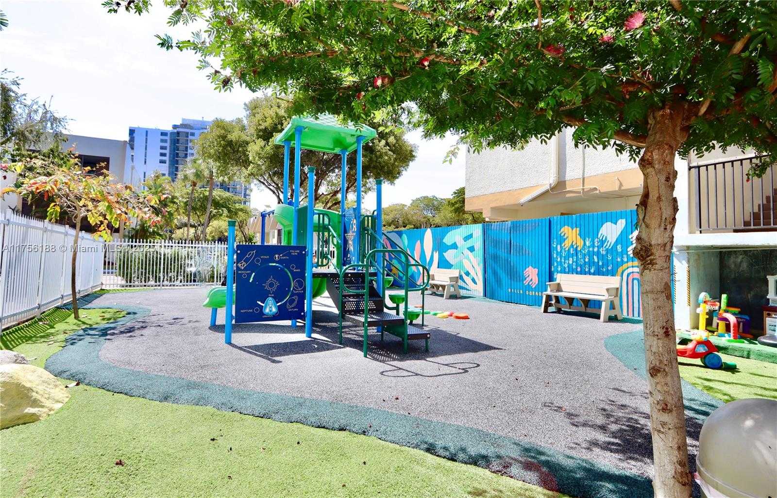Small Image of 20350 WEST COUNTRY CLUB DR #104-4, Aventura Number 32