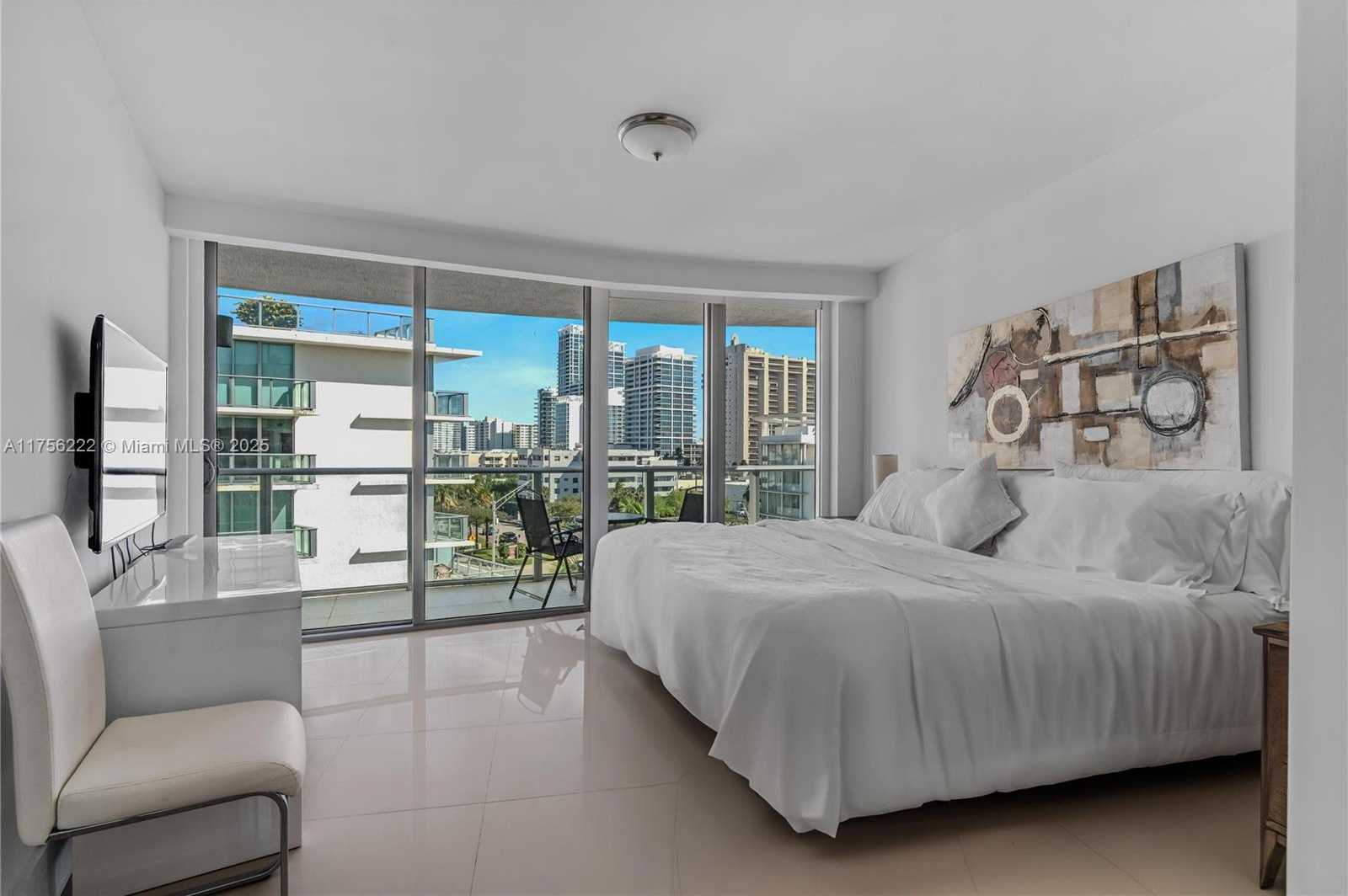Small Image of 6620 INDIAN CREEK DR #605, Miami Beach Number 3