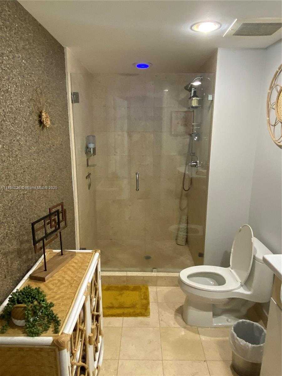 Small Image of 1830 SOUTH OCEAN DR #3609, Hallandale Beach Number 8