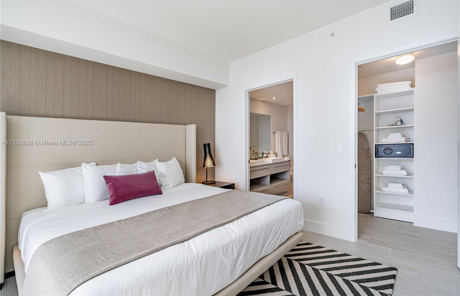 Small Image of 4010 SOUTH OCEAN DR #R1609, Hollywood Number 17