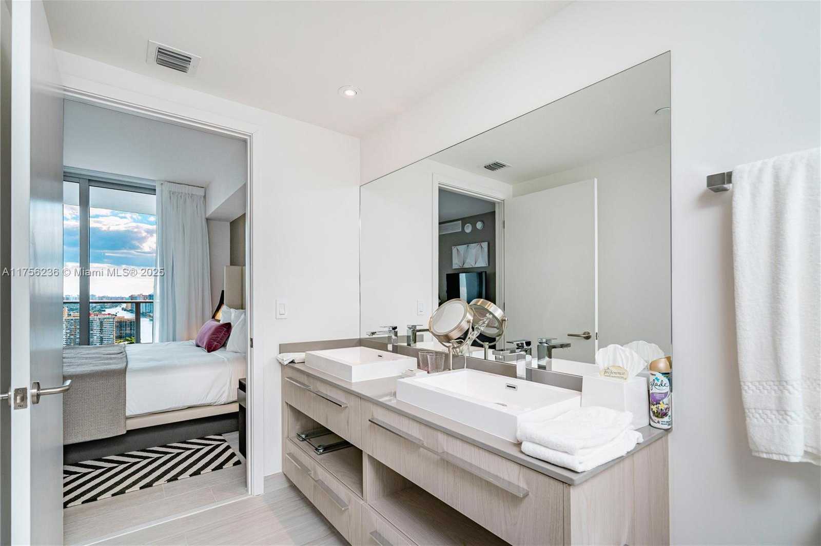 Small Image of 4010 SOUTH OCEAN DR #R1609, Hollywood Number 23