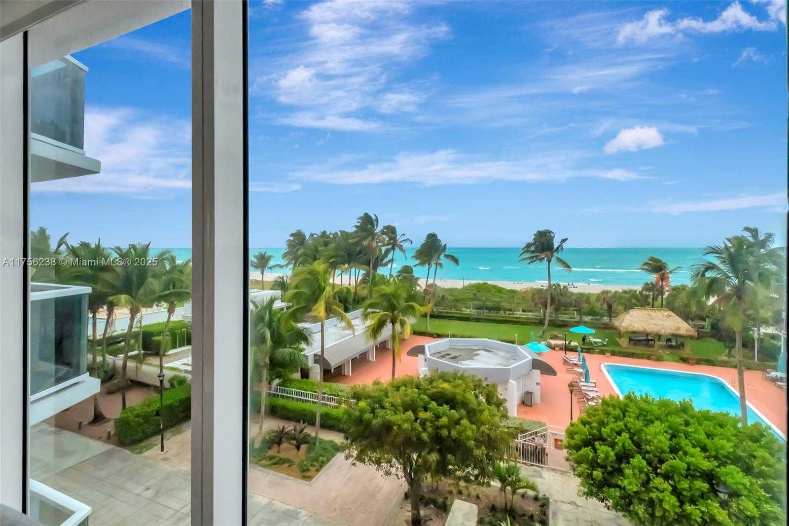 Small Image of 2401 COLLINS AVE #601, Miami Beach Number 17