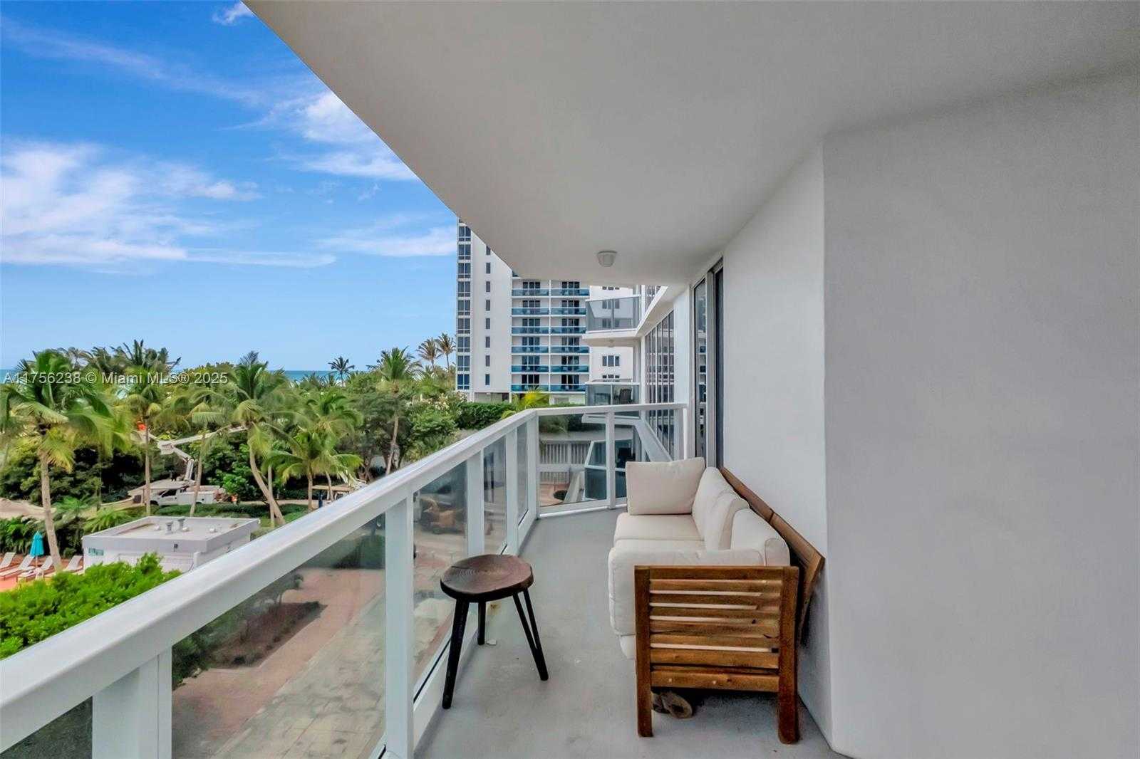 Small Image of 2401 COLLINS AVE #601, Miami Beach Number 19