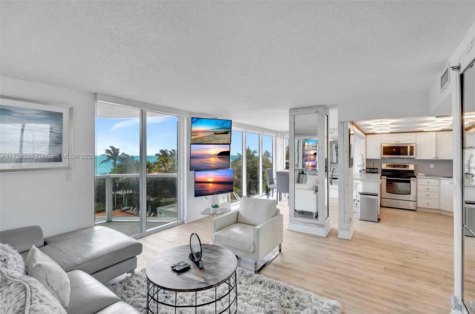 Small Image of 2401 COLLINS AVE #601, Miami Beach Number 2