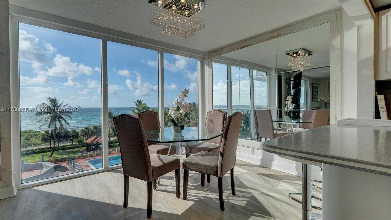 Small Image of 2401 COLLINS AVE #601, Miami Beach Number 28
