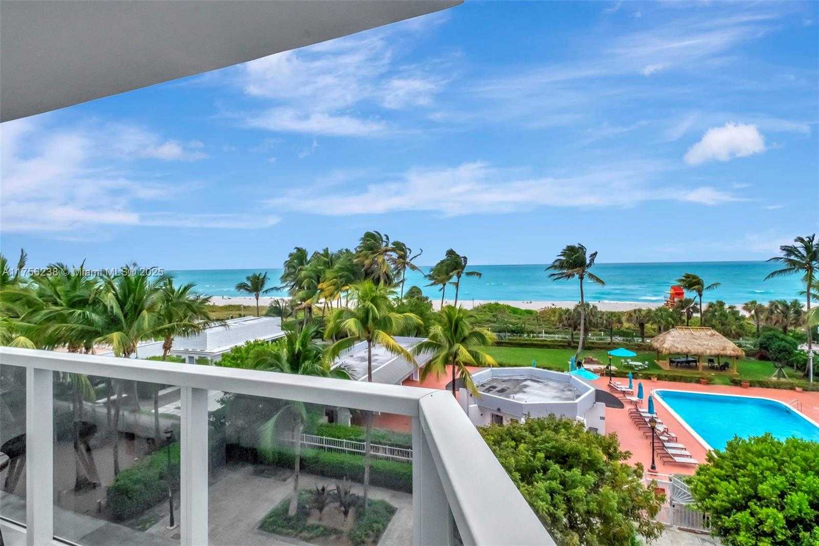 Small Image of 2401 COLLINS AVE #601, Miami Beach Number 4