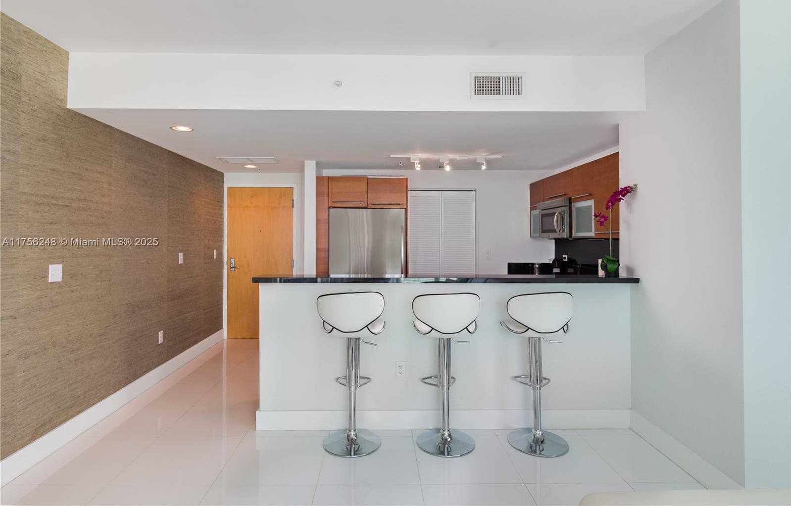 Small Image of 253 NORTH EAST 2ND ST #3702, Miami Number 10