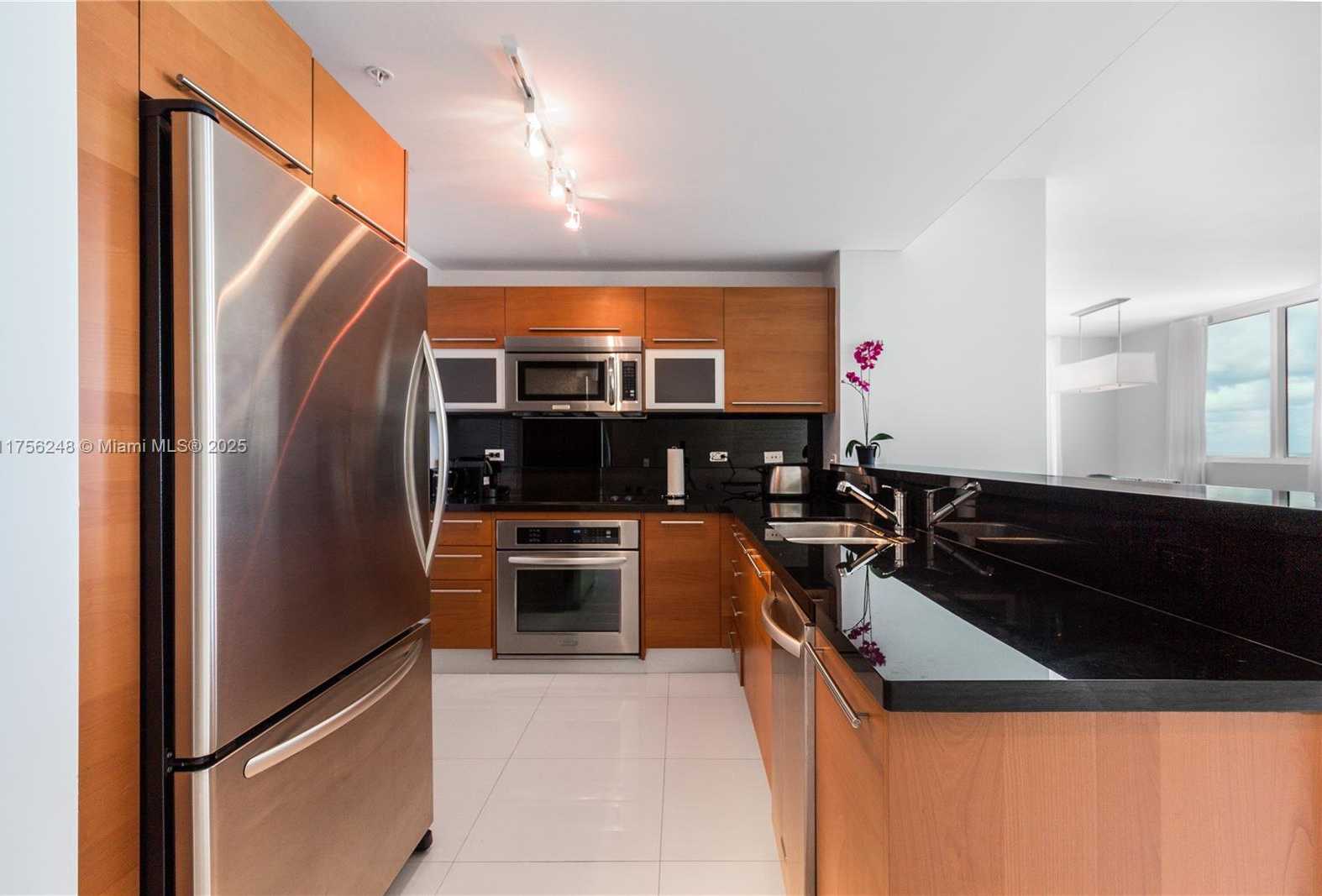 Small Image of 253 NORTH EAST 2ND ST #3702, Miami Number 11