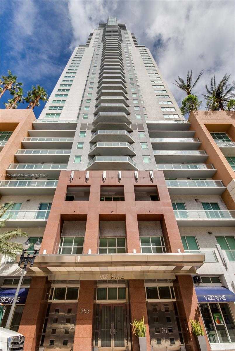 Small Image of 253 NORTH EAST 2ND ST #3702, Miami Number 24