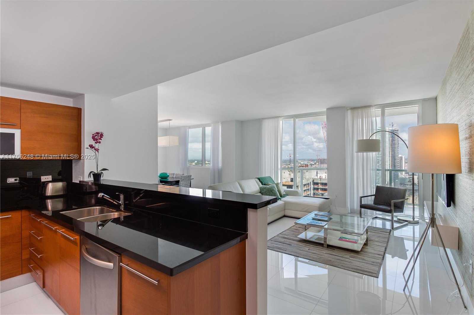 Small Image of 253 NORTH EAST 2ND ST #3702, Miami Number 5
